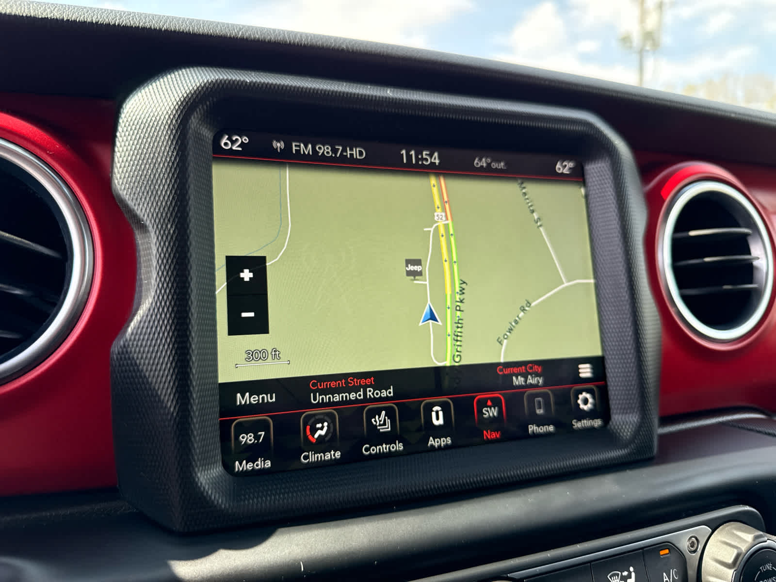2020 Jeep Gladiator — side profile view