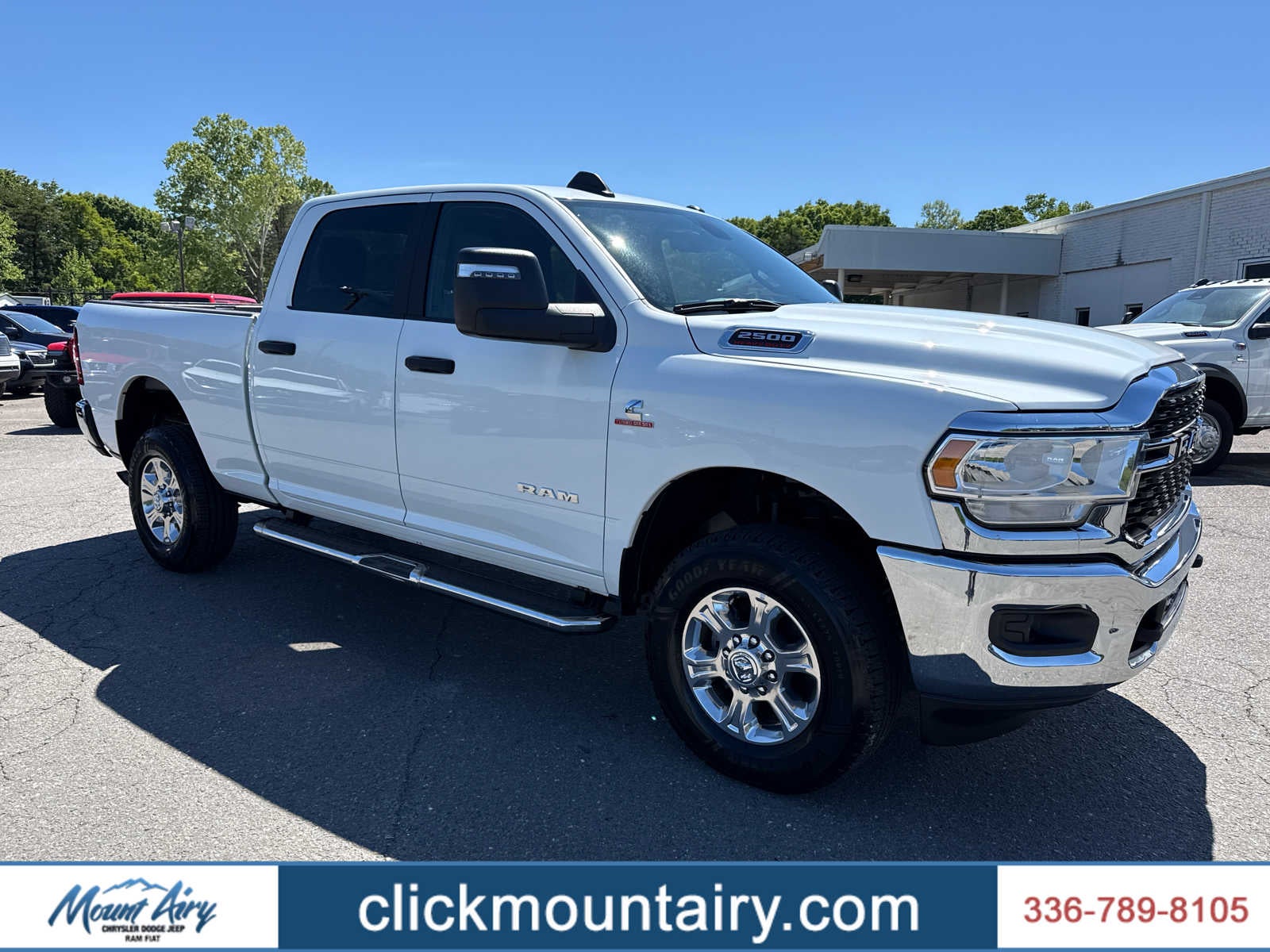 2024 RAM 2500 Big Horn Crew Cab 4x4 6'4' Box in Bright White Clearcoat — front three-quarter view